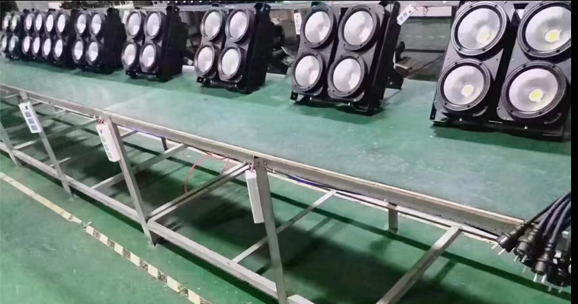 舞臺燈光 LED 四眼觀眾燈COB面光燈適用于哪些場所？效果圖